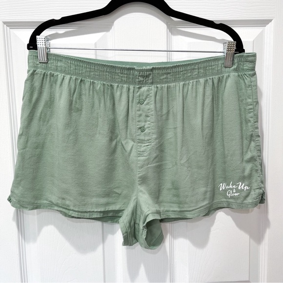 VS sleep short - Picture 1 of 4